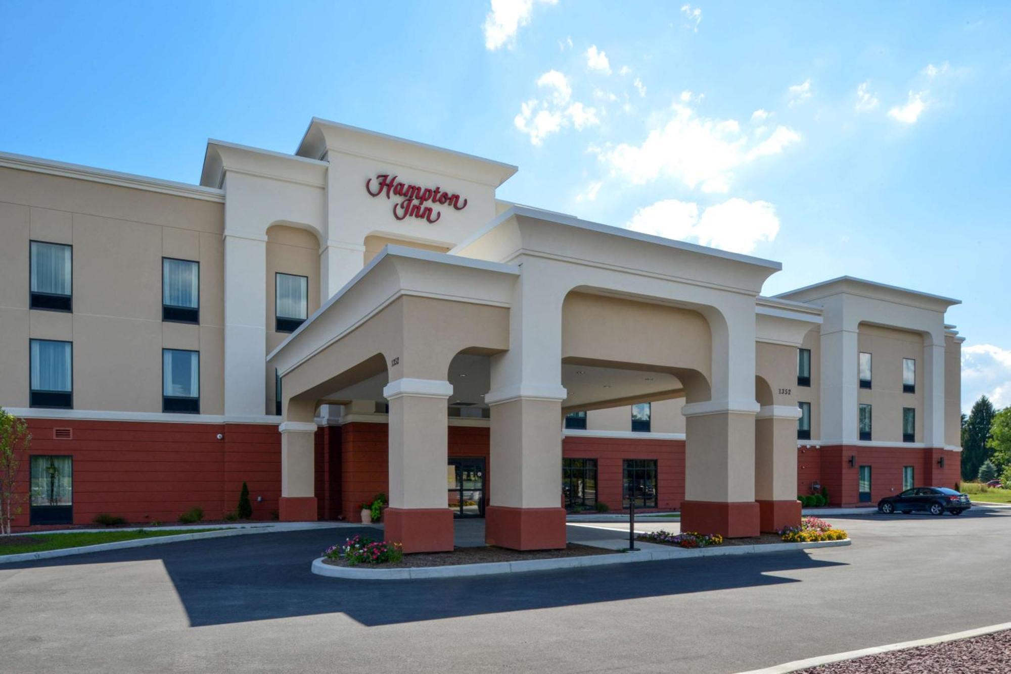 Hampton Inn Potsdam Exterior photo